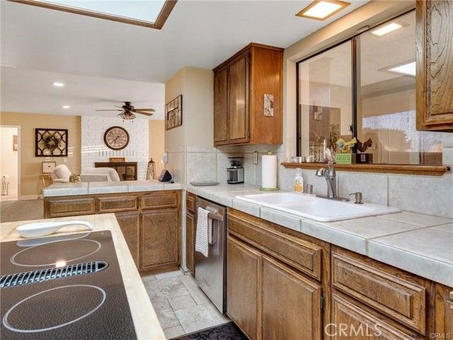 13088 Modoc Court, Apple Valley, CA 92308