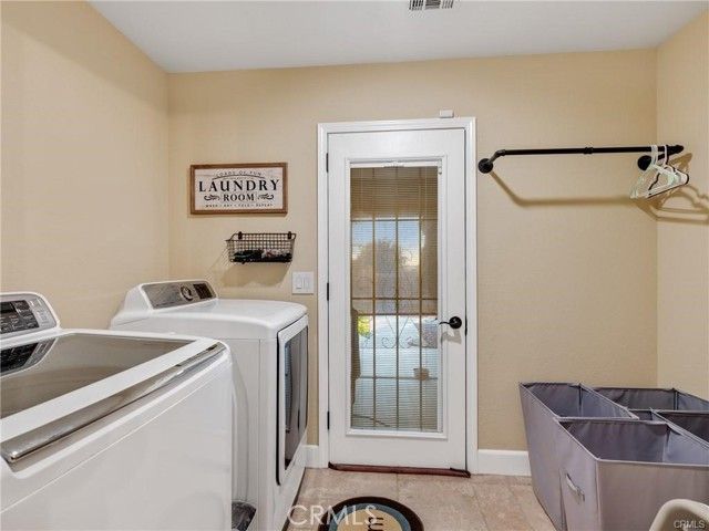 13088 Modoc Court, Apple Valley, CA 92308