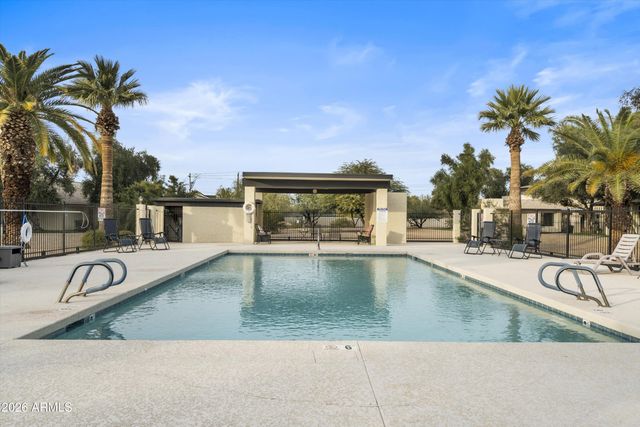 756 E EUGIE Avenue, Phoenix, AZ 85022