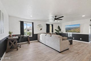 756 E EUGIE Avenue, Phoenix, AZ 85022