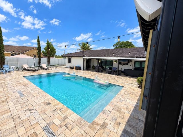 20743 SW 128 Ct, Miami, FL 33177