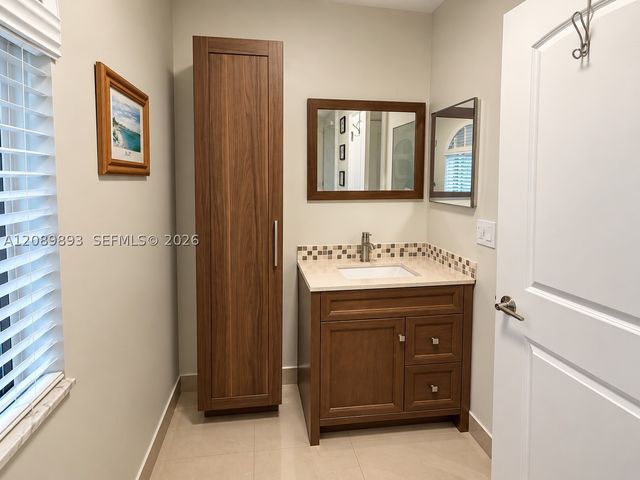 20743 SW 128 Ct, Miami, FL 33177