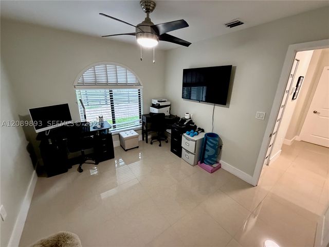 20743 SW 128 Ct, Miami, FL 33177