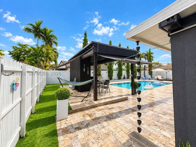 20743 SW 128 Ct, Miami, FL 33177