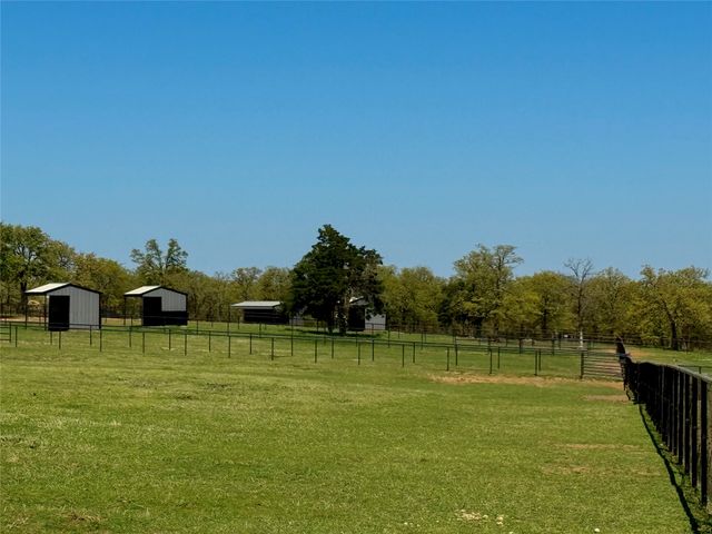 1257 County Road 132, Whitesboro, TX 76273