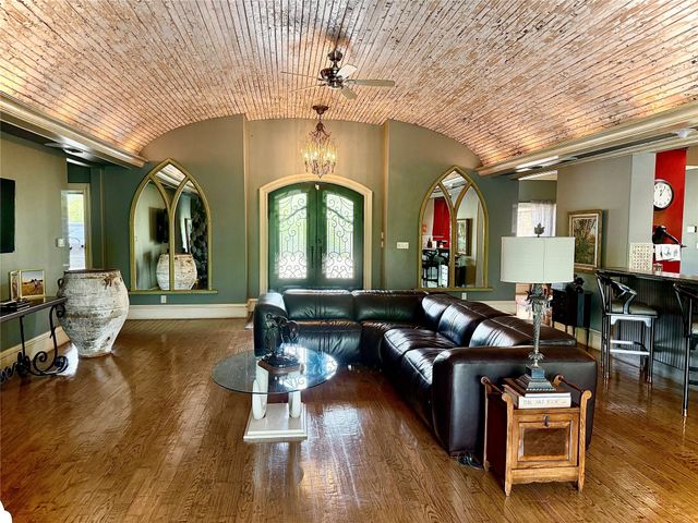 1257 County Road 132, Whitesboro, TX 76273