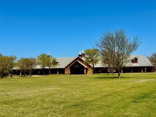 1257 County Road 132, Whitesboro, TX 76273