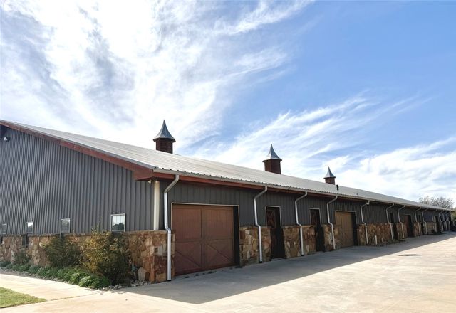 1257 County Road 132, Whitesboro, TX 76273