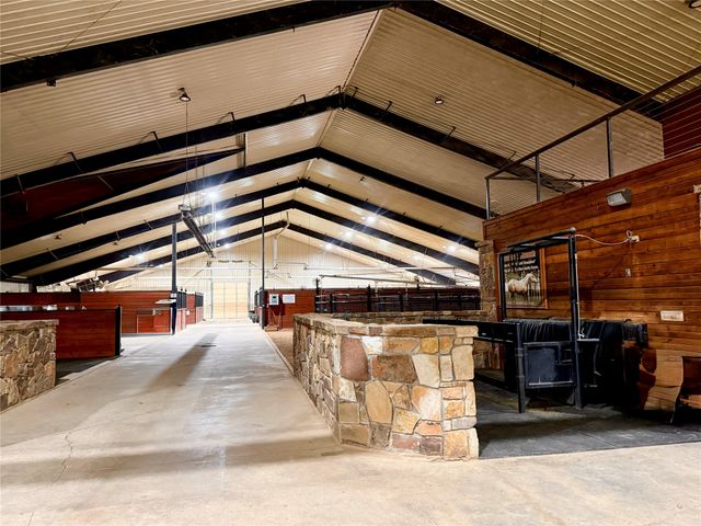 1257 County Road 132, Whitesboro, TX 76273