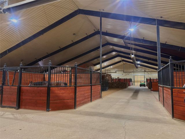 1257 County Road 132, Whitesboro, TX 76273