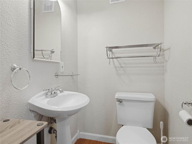 7836 Tanwax Drive SE, Olympia, WA 98513