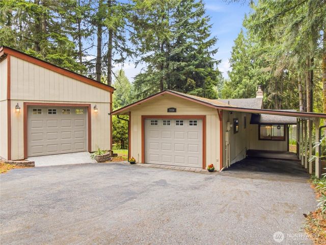 7836 Tanwax Drive SE, Olympia, WA 98513