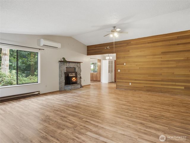 7836 Tanwax Drive SE, Olympia, WA 98513