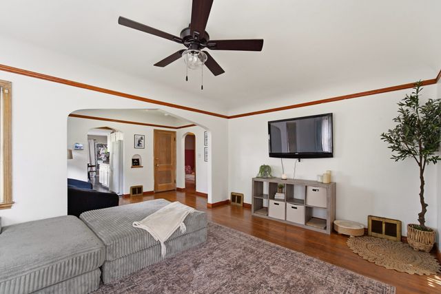 3310 E 12th Street, Des Moines, IA 50316