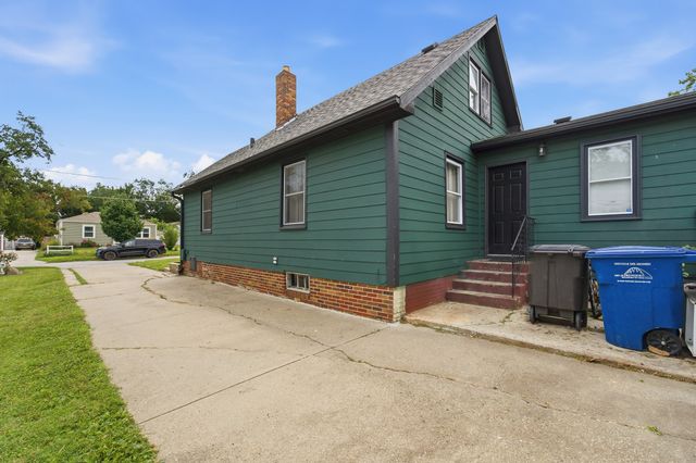 3310 E 12th Street, Des Moines, IA 50316