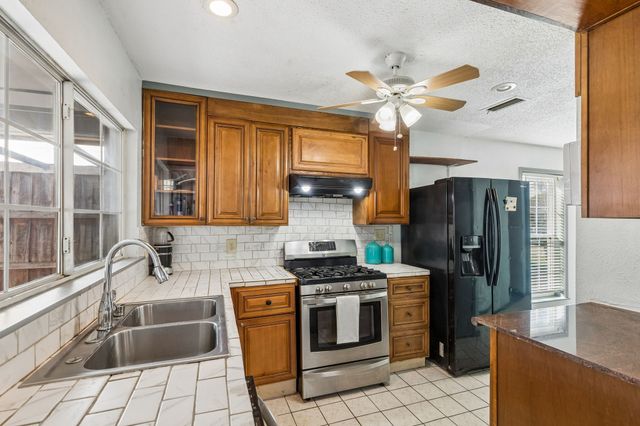 2206 Richbrook Drive, Garland, TX 75044