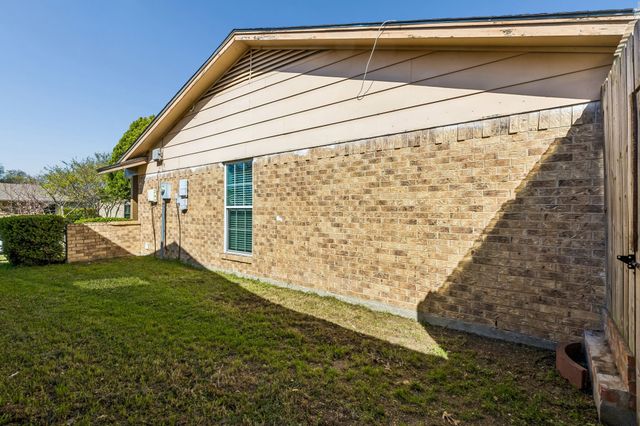 2206 Richbrook Drive, Garland, TX 75044
