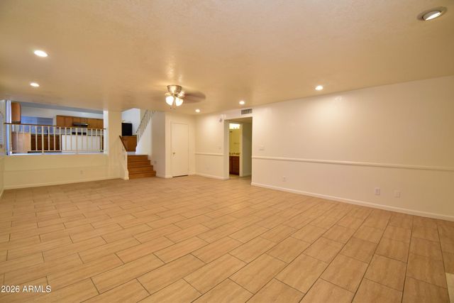 5570 W Becker Lane, Glendale, AZ 85304