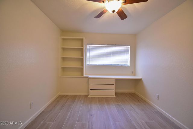 5570 W Becker Lane, Glendale, AZ 85304