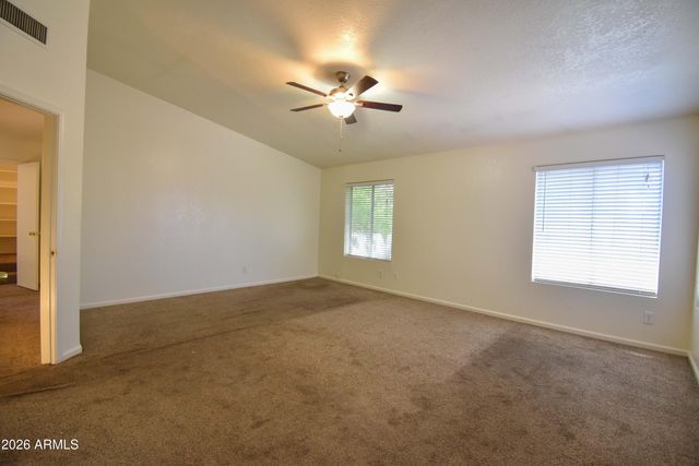 5570 W Becker Lane, Glendale, AZ 85304