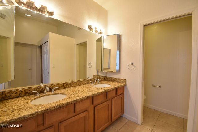 5570 W Becker Lane, Glendale, AZ 85304