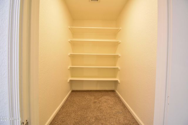 5570 W Becker Lane, Glendale, AZ 85304