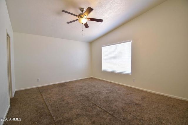 5570 W Becker Lane, Glendale, AZ 85304