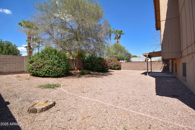 5570 W Becker Lane, Glendale, AZ 85304