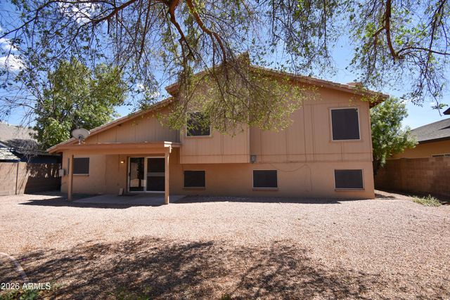 5570 W Becker Lane, Glendale, AZ 85304