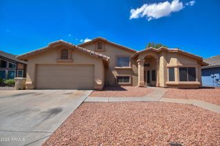 5570 W Becker Lane, Glendale, AZ 85304