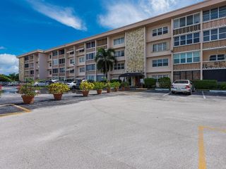 410 SE 2nd St 115, Hallandale Beach, FL 33009