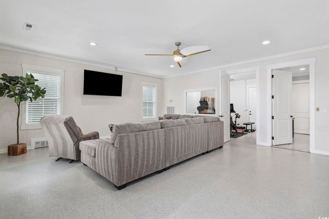 636 N Creekside Dr., Murrells Inlet, SC 29576