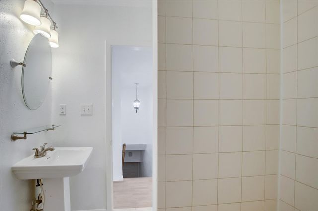 1127 Yale Street C, Houston, TX 77008