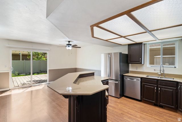 11119 S LONDONDERRY DR, Sandy, UT 84092