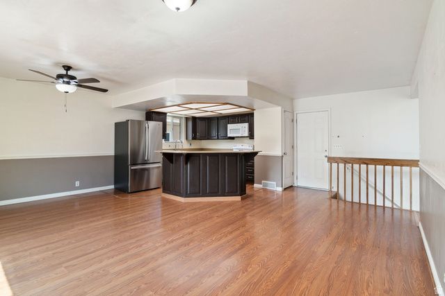 11119 S LONDONDERRY DR, Sandy, UT 84092