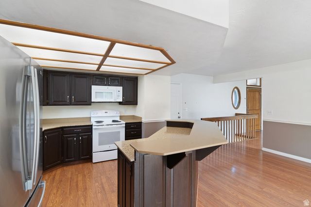 11119 S LONDONDERRY DR, Sandy, UT 84092