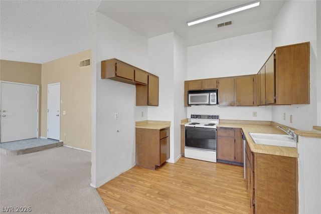 1005 Brookside Court, Henderson, NV 89015