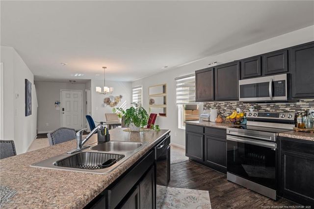 287 Hallow Oak Street, Spring Lake, NC 28390