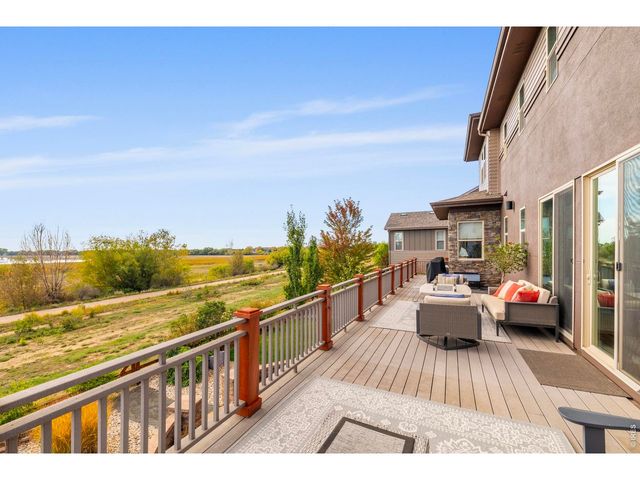 2572 Bluestem Willow Dr, Loveland, CO 80538