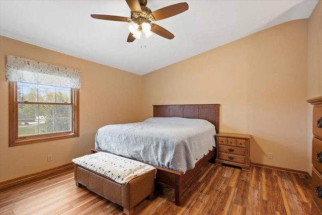 8780 W Lake Pointe DRIVE, Franklin, WI 53132