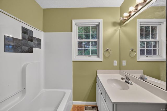 3381 S Oaklawn Circle, Bloomington, IN 47401