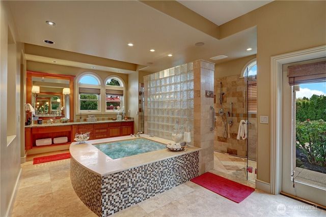 1055 91st Avenue NE, Bellevue, WA 98004