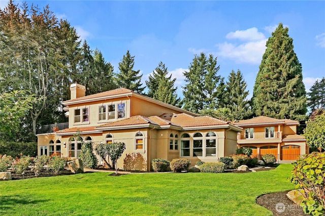 1055 91st Avenue NE, Bellevue, WA 98004