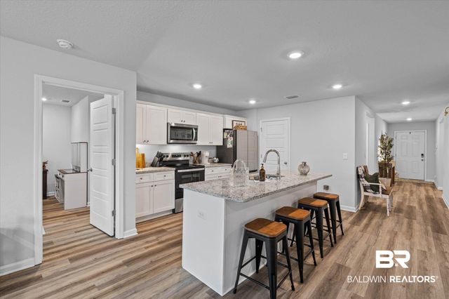 9052 Home Avenue, Irvington, AL 36544
