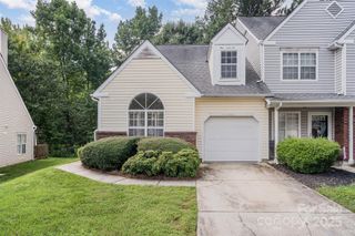 5884 Prescott Court, Charlotte, NC 28269