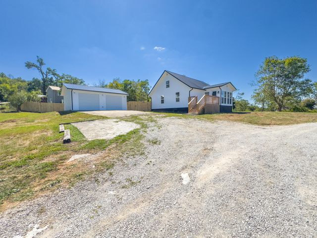 660 Jones Knob Road, Somerset, KY 42501