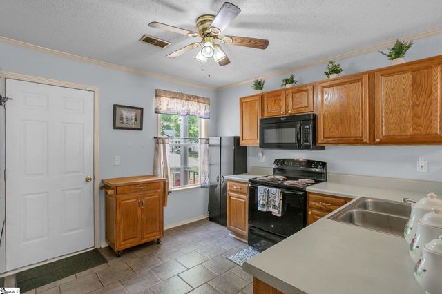 8 Pasture Place, Simpsonville, SC 29681