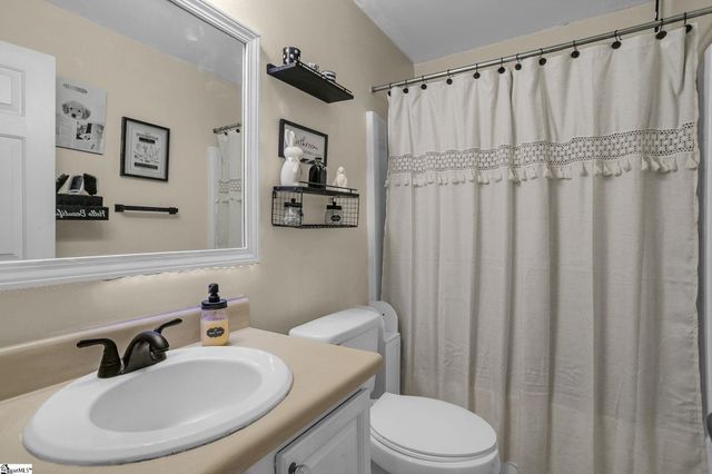 8 Pasture Place, Simpsonville, SC 29681