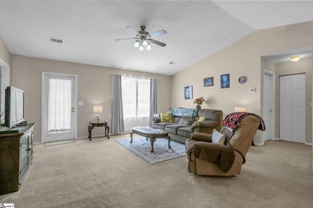 8 Pasture Place, Simpsonville, SC 29681