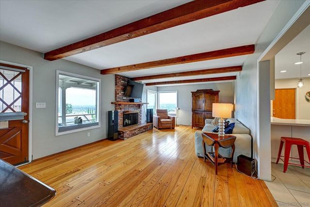 8055 Cinnabar Dr, La Mesa, CA 91941